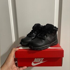 Nike Toddler boots